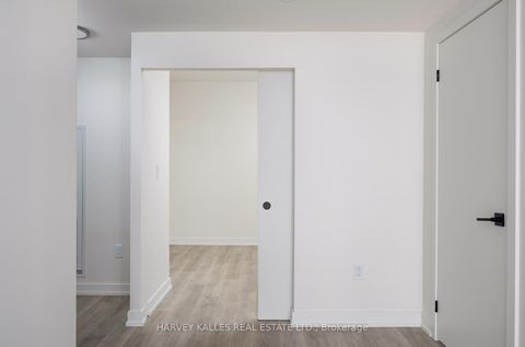 Photo 18 at 507 - 2 Augusta Avenue, Waterfront Communities C1, Toronto