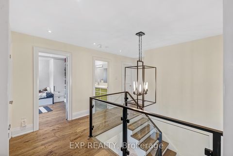 Photo 32 at 17 Chamberlain Court, Nobleton, King