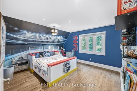 Photo 35 at 17 Chamberlain Court, Nobleton, King