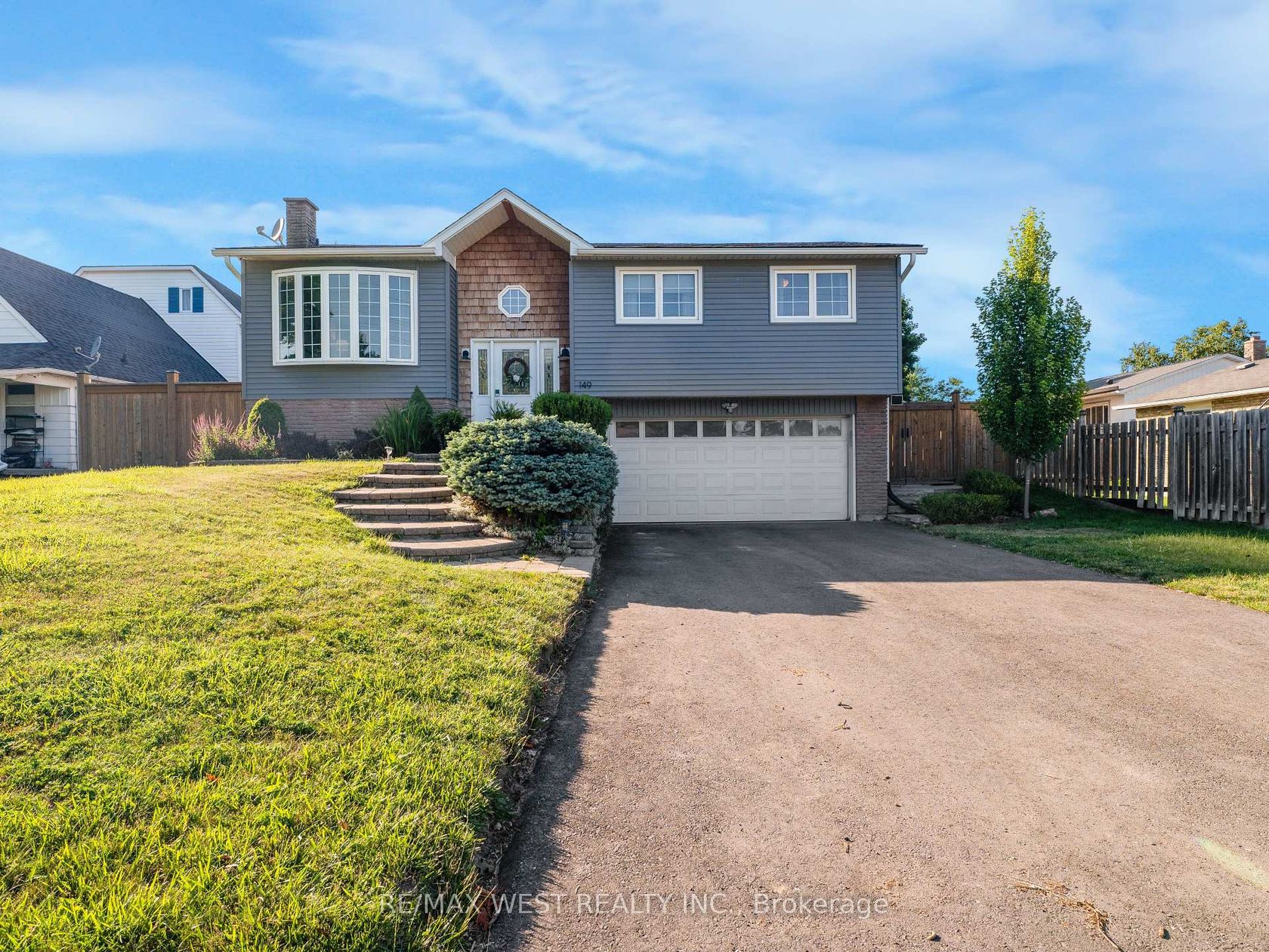 149 Ellwood Drive W, Bolton West, Caledon 
