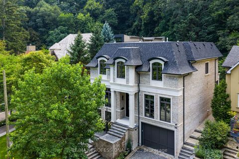 Photo 0 at 30 Dacre Crescent, Swansea, Toronto