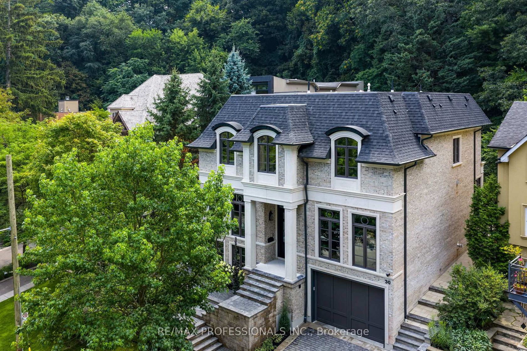 30 Dacre Crescent, Swansea, Toronto 