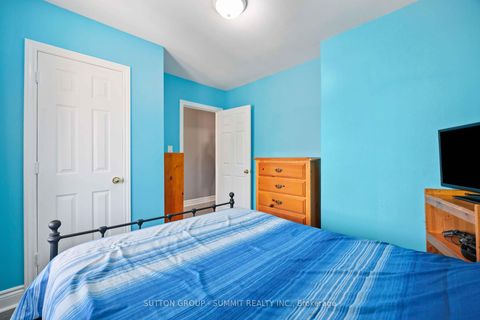 Photo 12 at 405 GILBERT Avenue, Fairbank, Toronto