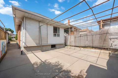 Photo 30 at 405 GILBERT Avenue, Fairbank, Toronto
