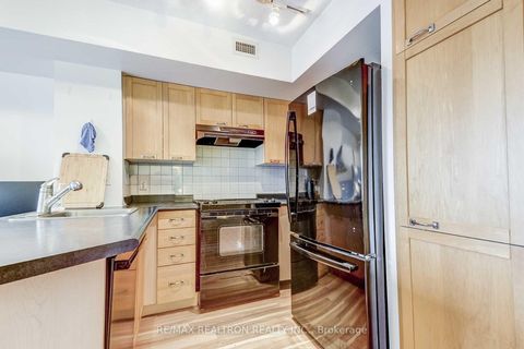 Photo 13 at 914 - 75 Dalhousie Street, Yonge Corridor, Toronto