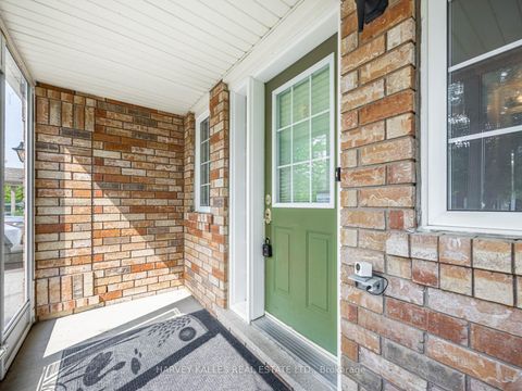 Photo 2 at 9 Bobcat Terrace, Rouge E11, Toronto
