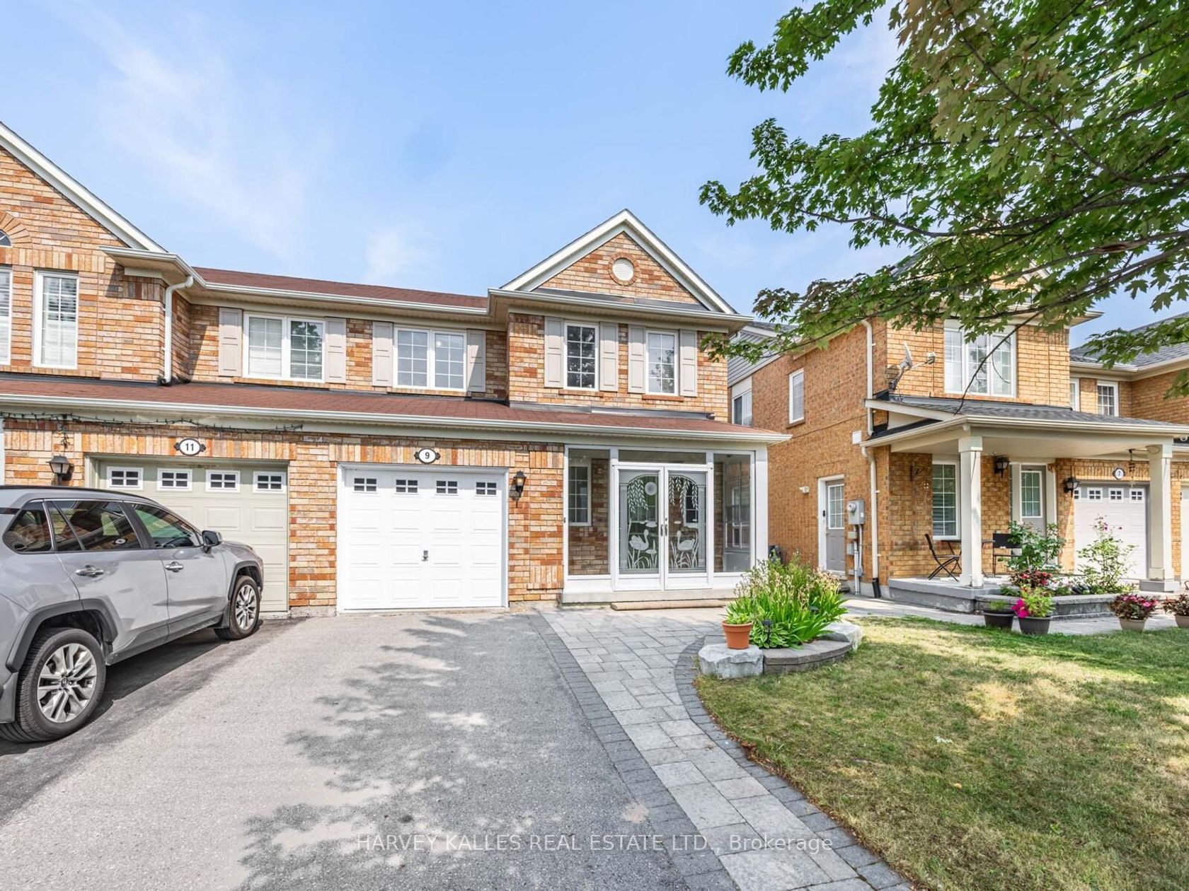 9 Bobcat Terrace, Rouge E11, Toronto by Loree Meneguzzi Real Estate 9 Bobcat Terrace, Rouge E11, Toronto