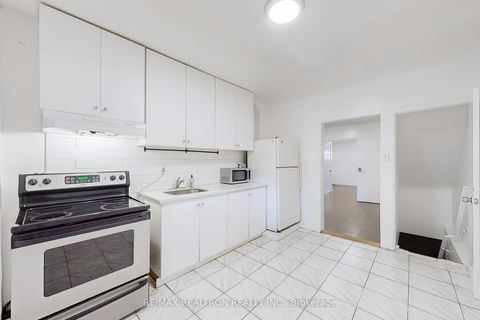 Photo 7 at 1474 Dufferin Street, Junction, Toronto
