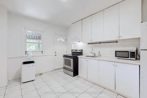 Photo 8 at 1474 Dufferin Street, Junction, Toronto