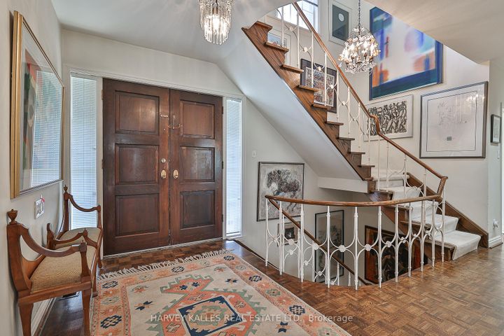 Photo 6 at 38 Fifeshire Road, Windfields, Toronto