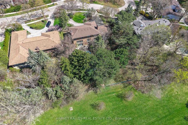 Photo 48 at 38 Fifeshire Road, Windfields, Toronto