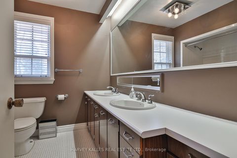 Photo 33 at 38 Fifeshire Road, Windfields, Toronto