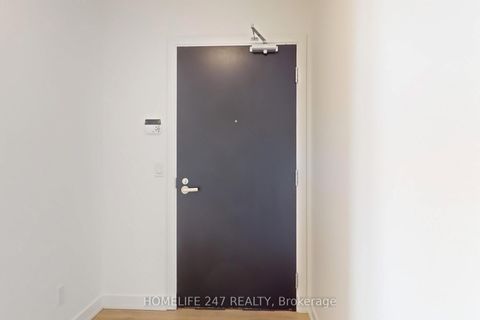 Photo 37 at 2701 - 501 Yonge Street, Yonge Corridor, Toronto