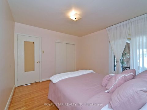 Photo 16 at 25 Diana Drive, CFB, Toronto