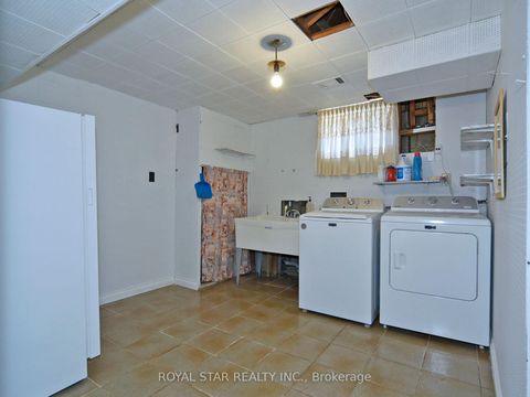 Photo 30 at 25 Diana Drive, CFB, Toronto