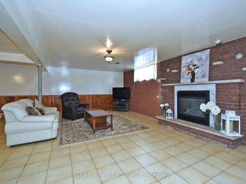 Photo 34 at 25 Diana Drive, CFB, Toronto