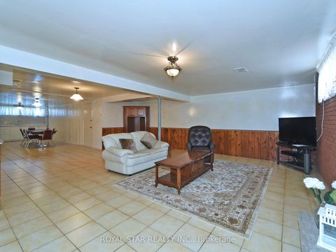 Photo 36 at 25 Diana Drive, CFB, Toronto