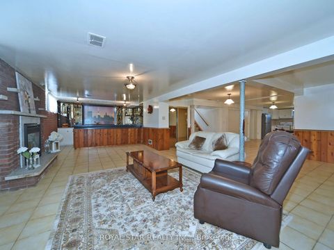 Photo 37 at 25 Diana Drive, CFB, Toronto