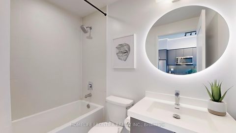 Photo 11 at 1001 - 7895 Jane Street, Concord, Vaughan