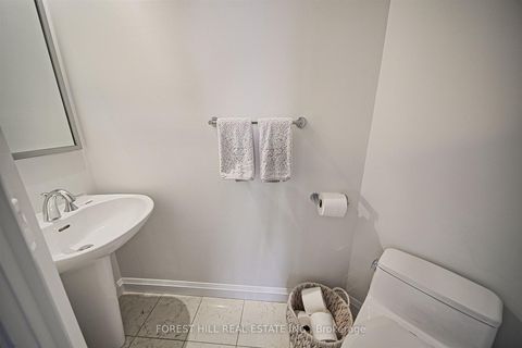 Photo 18 at 501 - 3 McAlpine Street, Annex, Toronto Photo 18 at 501 - 3 McAlpine Street, Annex, Toronto