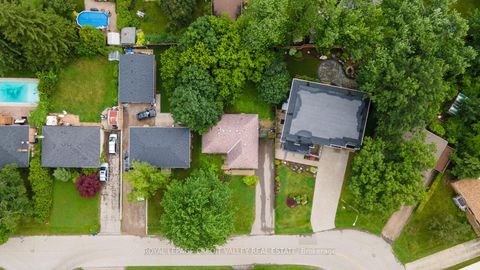 Photo 5 at 535 Taplow Crescent, BR Bronte, Oakville