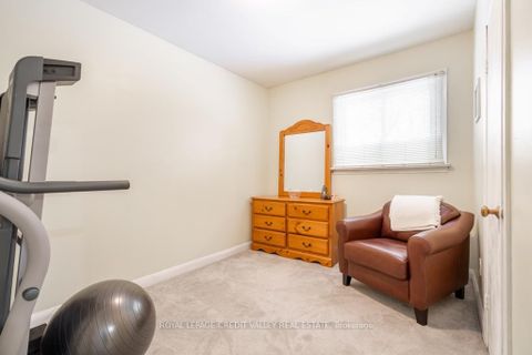 Photo 11 at 535 Taplow Crescent, BR Bronte, Oakville