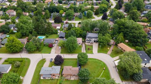 Photo 17 at 535 Taplow Crescent, BR Bronte, Oakville