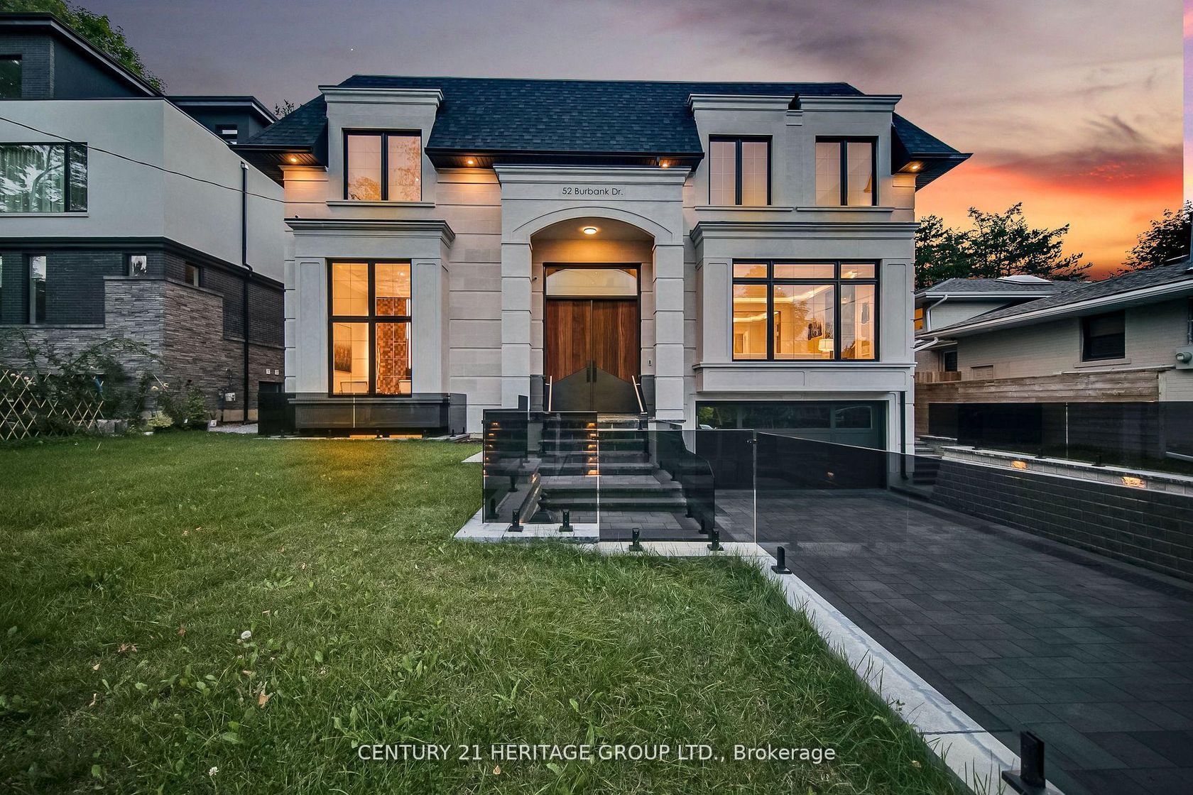 52 Burbank Drive, Bayview Village, Toronto 