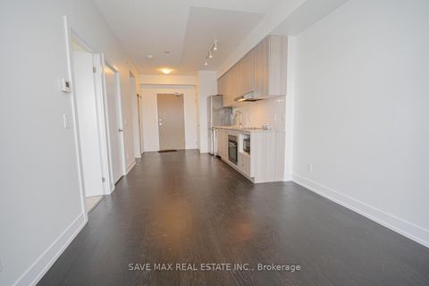 Photo 5 at 220 - 7 Kenaston Gardens E, Bayview Village, Toronto