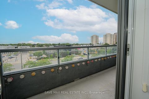 Photo 13 at 220 - 7 Kenaston Gardens E, Bayview Village, Toronto