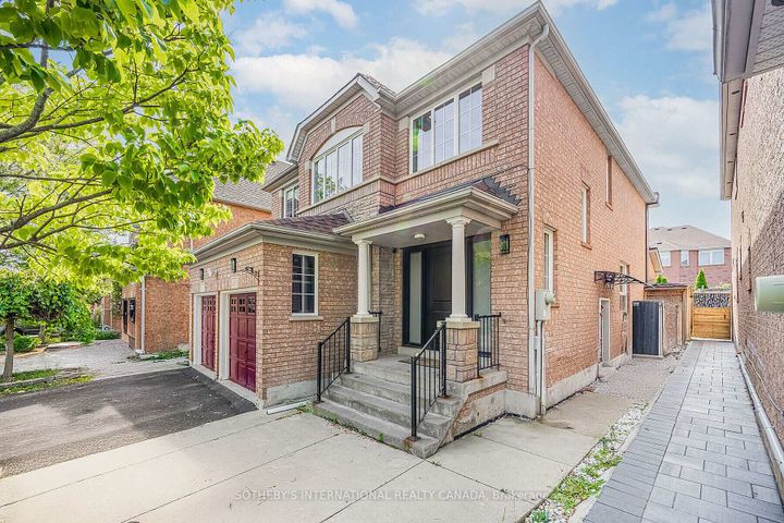 Photo 1 at 5930 Bassinger Place, Churchill Meadows, Mississauga