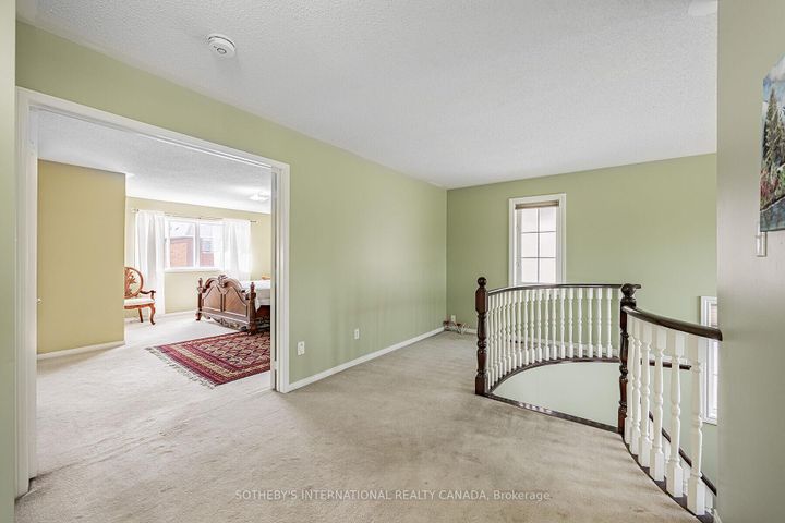 Photo 16 at 5930 Bassinger Place, Churchill Meadows, Mississauga