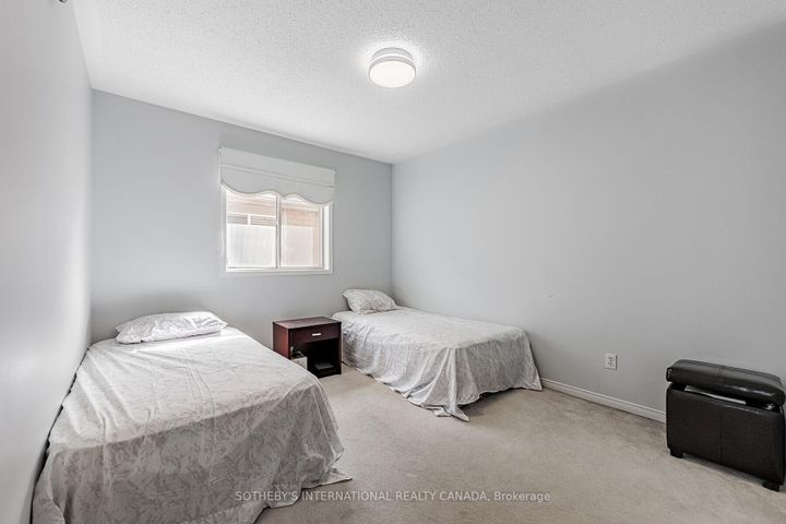 Photo 22 at 5930 Bassinger Place, Churchill Meadows, Mississauga