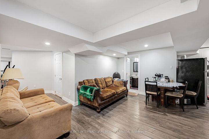 Photo 27 at 5930 Bassinger Place, Churchill Meadows, Mississauga