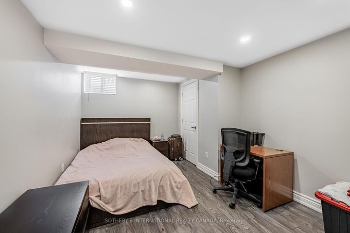 Photo 29 at 5930 Bassinger Place, Churchill Meadows, Mississauga