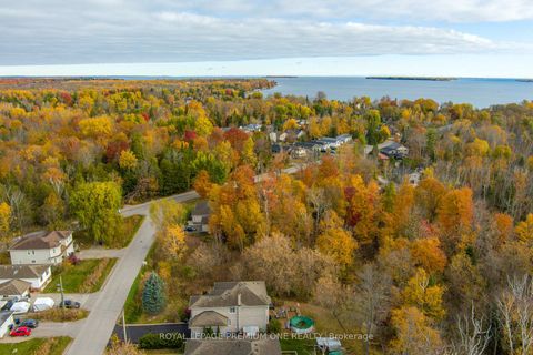 Photo 1 at 909B Willow Street, Lefroy, Innisfil Photo 1 at 909B Willow Street, Lefroy, Innisfil