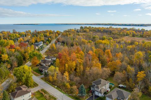 Photo 7 at 909B Willow Street, Lefroy, Innisfil Photo 7 at 909B Willow Street, Lefroy, Innisfil