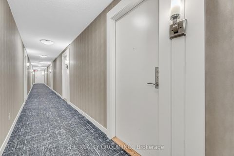 Photo 4 at 322 - 320 Richmond Street E, Moss Park, Toronto