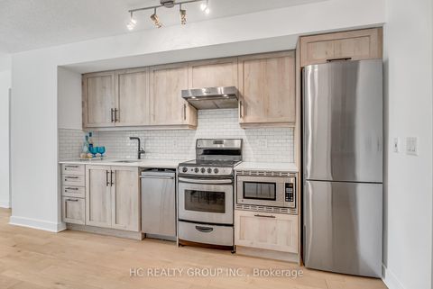 Photo 10 at 322 - 320 Richmond Street E, Moss Park, Toronto