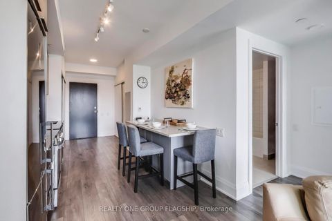Photo 8 at 514 - 20 Brin Drive, Humber Valley, Toronto