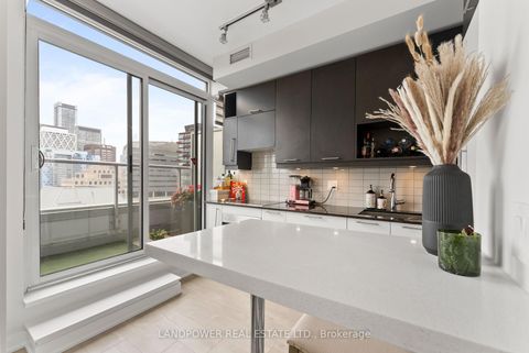 Photo 3 at 1708 - 30 Nelson Street, Waterfront Communities C1, Toronto