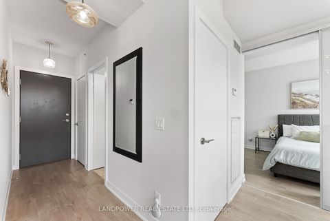 Photo 13 at 1708 - 30 Nelson Street, Waterfront Communities C1, Toronto
