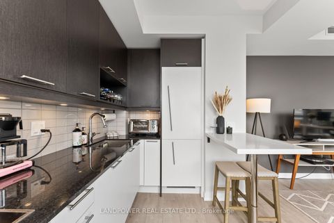 Photo 17 at 1708 - 30 Nelson Street, Waterfront Communities C1, Toronto