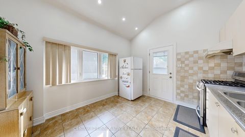 Photo 12 at 140 Benleigh Drive, Woburn, Toronto