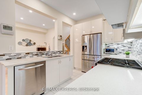 Photo 7 at 36 Port Arthur Crescent, Jefferson, Richmond Hill