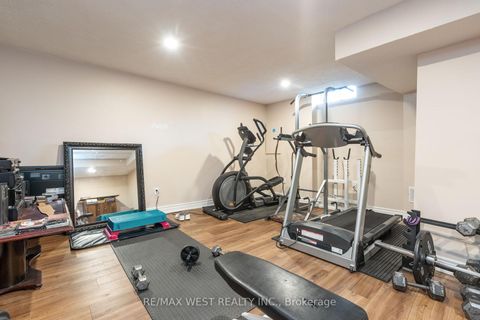 Photo 27 at 125 Colle Melito Way, Sonoma Heights, Vaughan