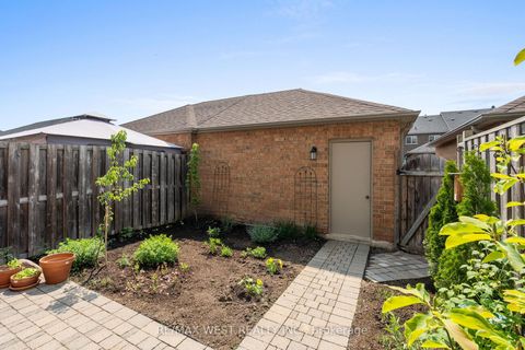 Photo 31 at 125 Colle Melito Way, Sonoma Heights, Vaughan
