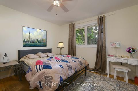 Photo 10 at 2 Roslyn Road, Wellington, Barrie
