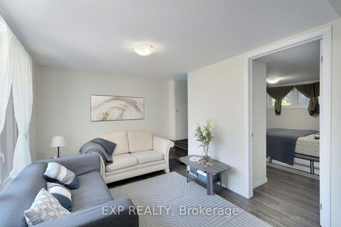 Photo 19 at 2 Roslyn Road, Wellington, Barrie