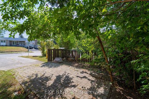 Photo 30 at 2 Roslyn Road, Wellington, Barrie